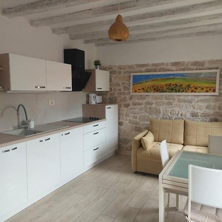 Apartment Lino - city center Rovigno Esterno foto