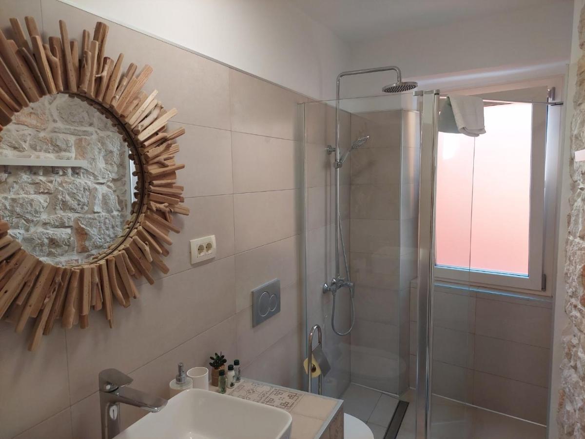 Apartment Lino - city center Rovigno Esterno foto